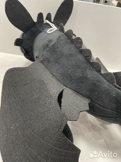 Игрушка дракон Беззубик