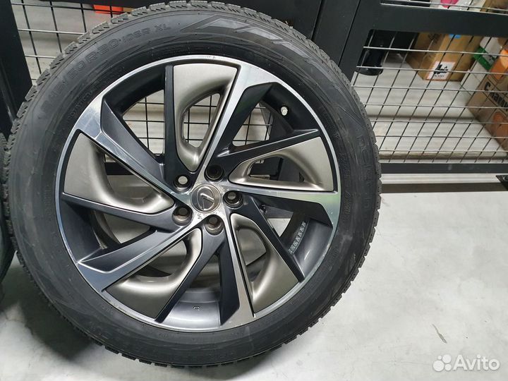 Зимний комплект колес R20 для Lexus Rx4