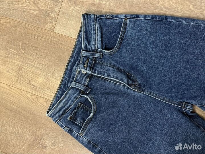 Джинсы женские