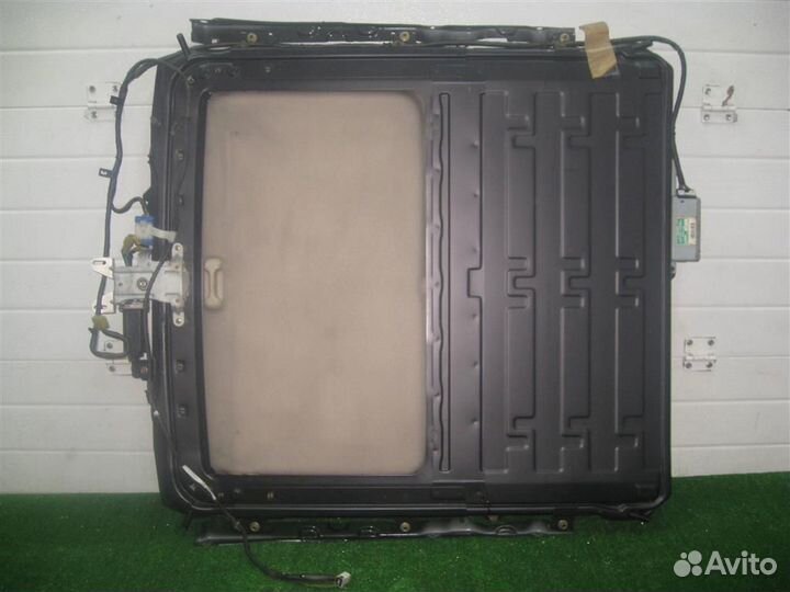 Люк в сборе Mitsubishi Galant 92-96 1992