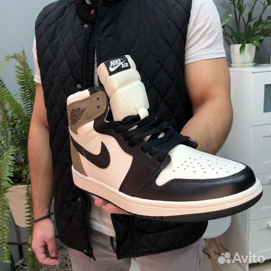 Кроссовки Nike Air Jordan 1 Retro High Dark Mocha