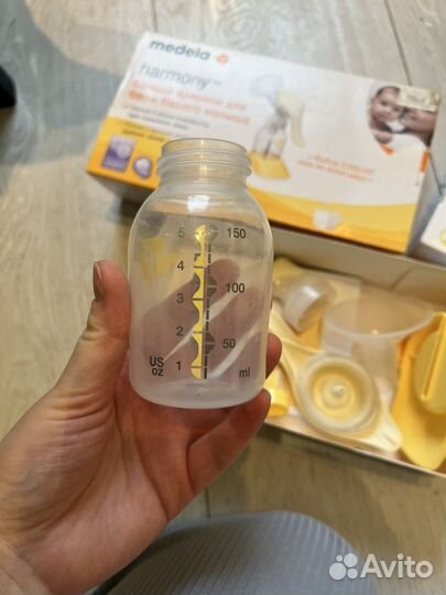 Молокоотсос medela ручной