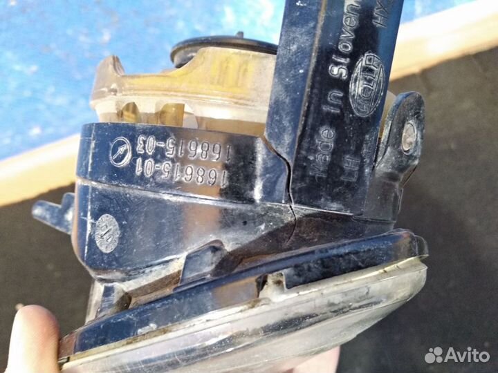 Фара птф Volkswagen Touareg 2 2010-2018