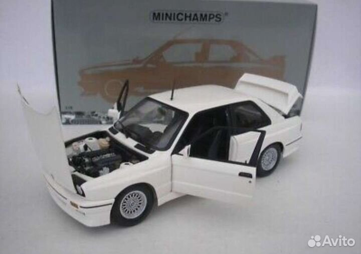 Bmw M3 Street (E30) 1987 Minichamps 1:18