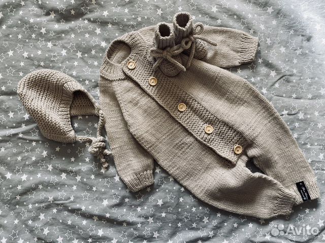 Комплект на малыша, отлично подойдет на выписку