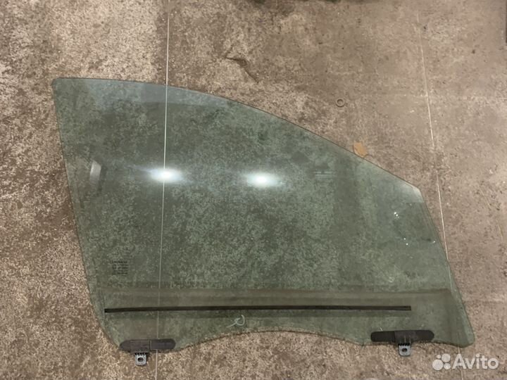 Стекло переднее правое renault grand scenic 3