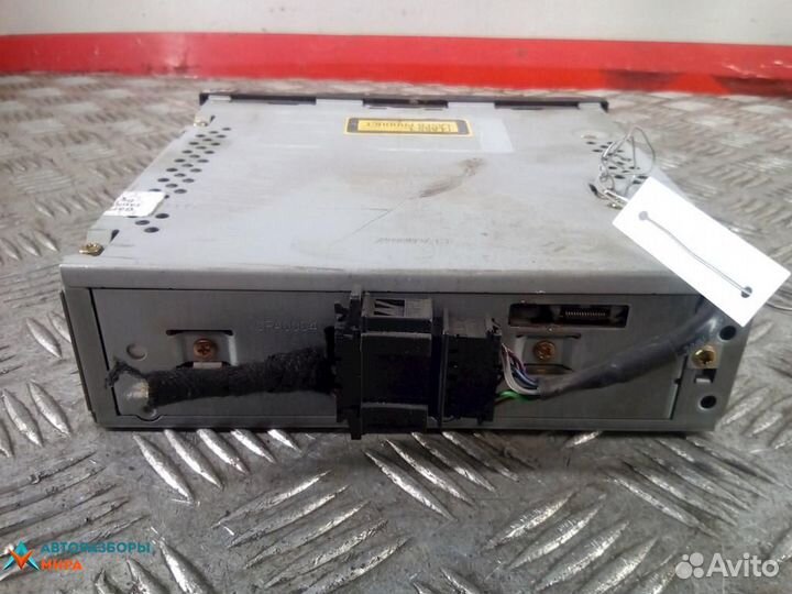 CD-чейнджер Audi A4 B6 2002 8E0057111