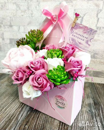 Композиции и букеты из мыльных цветов