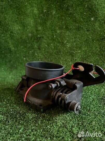 Дроссельная заслонка Ford Focus 1 универсал 1.8