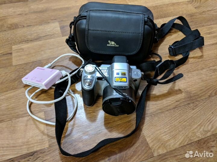 Фотоаппарат Sony DSC-H50