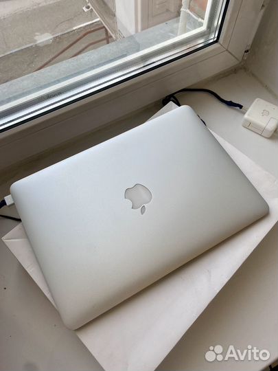 Macbook air 13 mid 2012