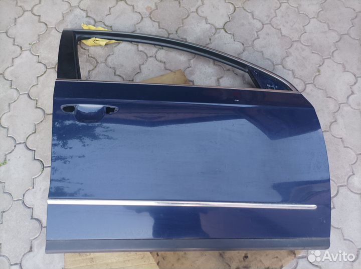 Дверь передняя правая Volkswagen Passat B6