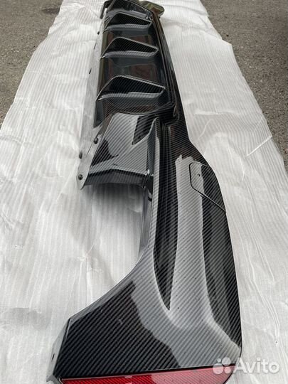 Диффузор на BMW 5 g30 в стиле М5 под карбон