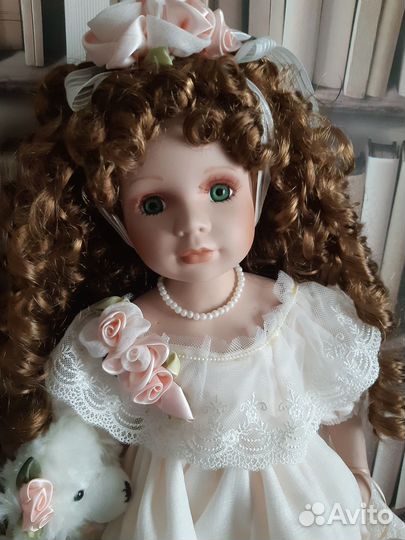 Кукла фарфоровая новая