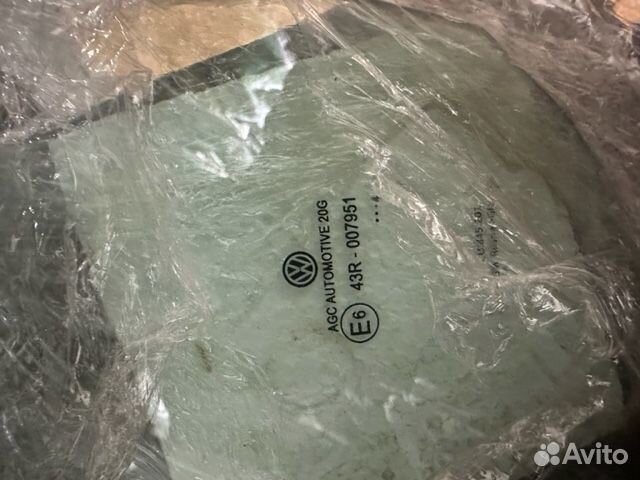 Volkswagen Jetta 6 стекло правое 5C6845202B