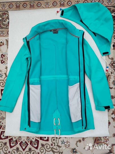 Ветровка для девочки