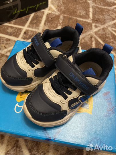 Кроссовки для мальчика 25