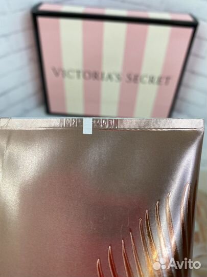 Лосьон Victorias Secret Velvet Petals Sunkissed
