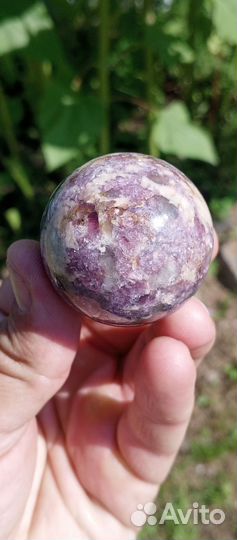 Лепидолит, шар