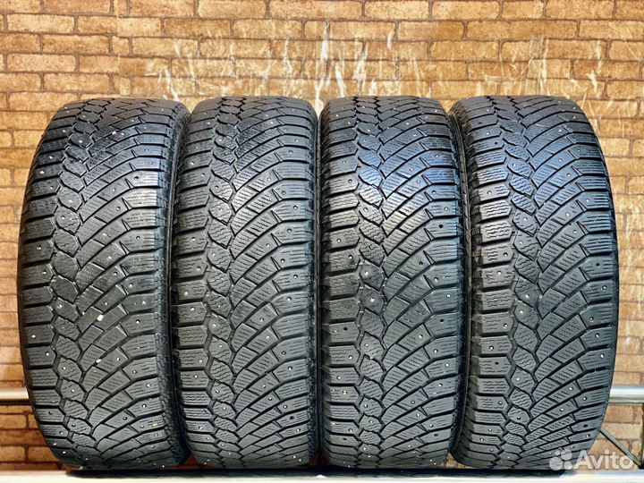 Gislaved Nord Frost 200 215/60 R16