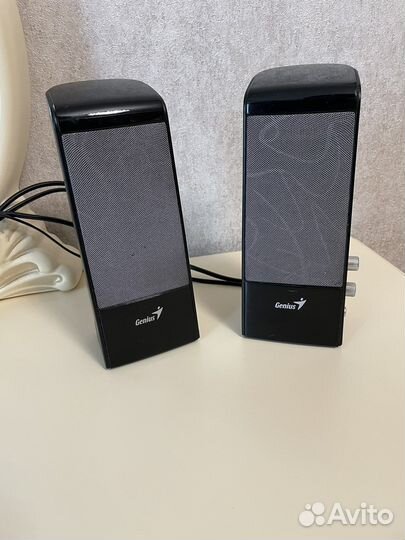 Компьютерные колонки Genius
