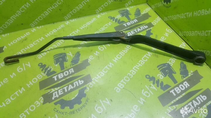 Поводок стеклоочистителя передний левый Volvo S70
