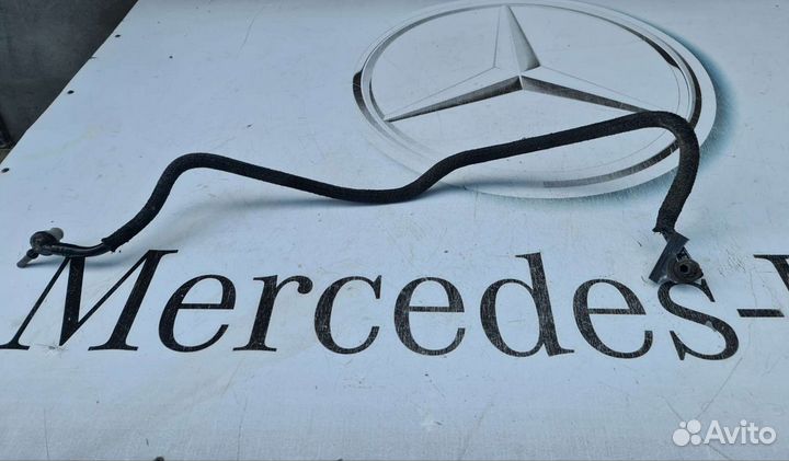 Вакуумная трубка Mercedes W212