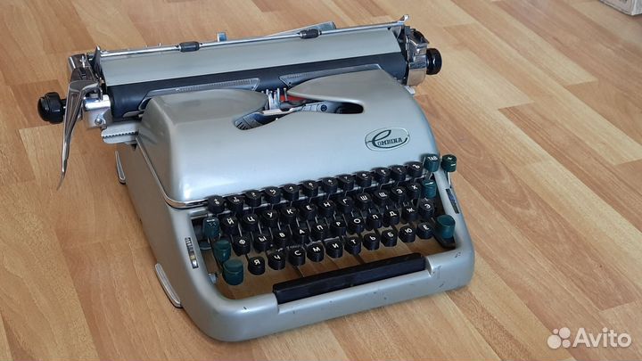 Пишущая машинка Groma ГДР 1950-х годов