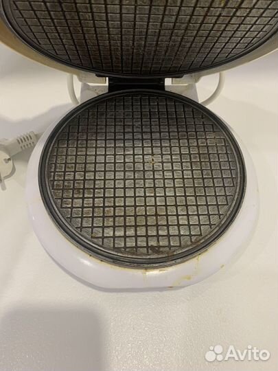 Электрическая вафельница