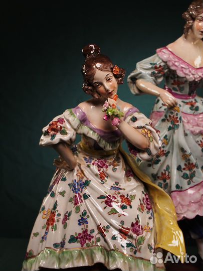 Фарфоровая композиция 