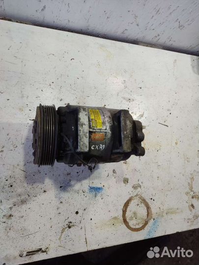 Компрессор кондиционера Volvo xc70 sz