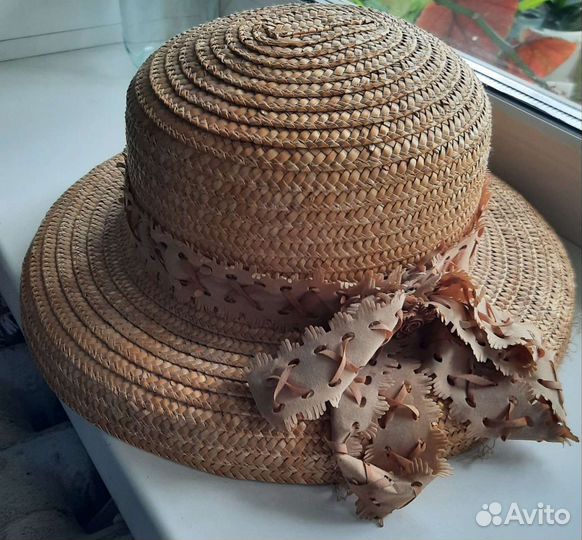 Шляпа женская соломенная