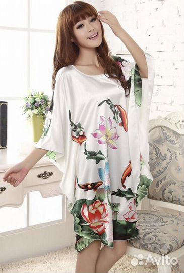 Халат женский шелковый новый