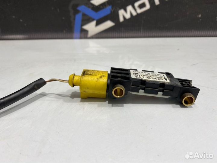 Датчик airbag Audi A4 B6 AMB 2005