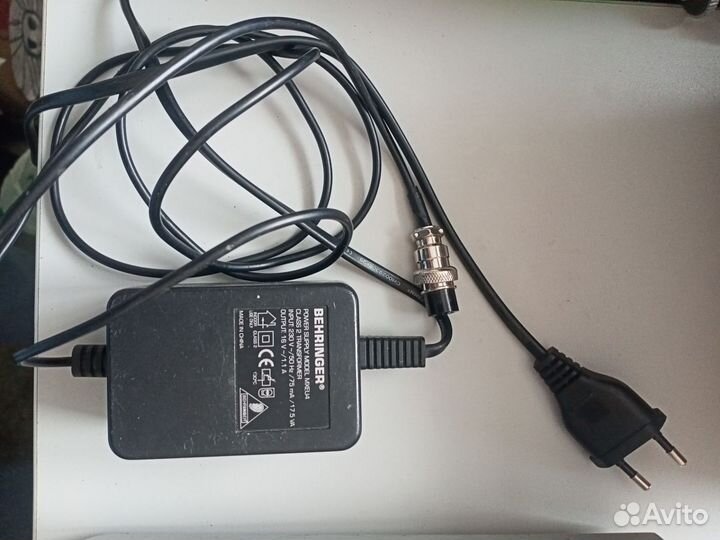 Микшерный пульт Behringer MXB 1002 Eurorack