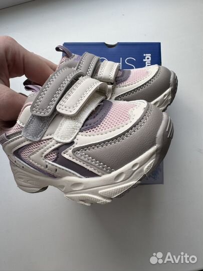 Кроссовки новые tombi 23