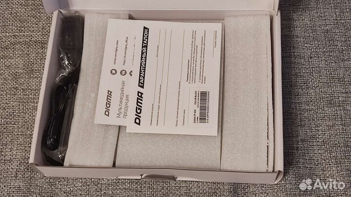 Цифровая фоторамка Digma 8