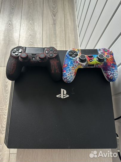 Sony PS4pro 1tb +игры +2-джостика