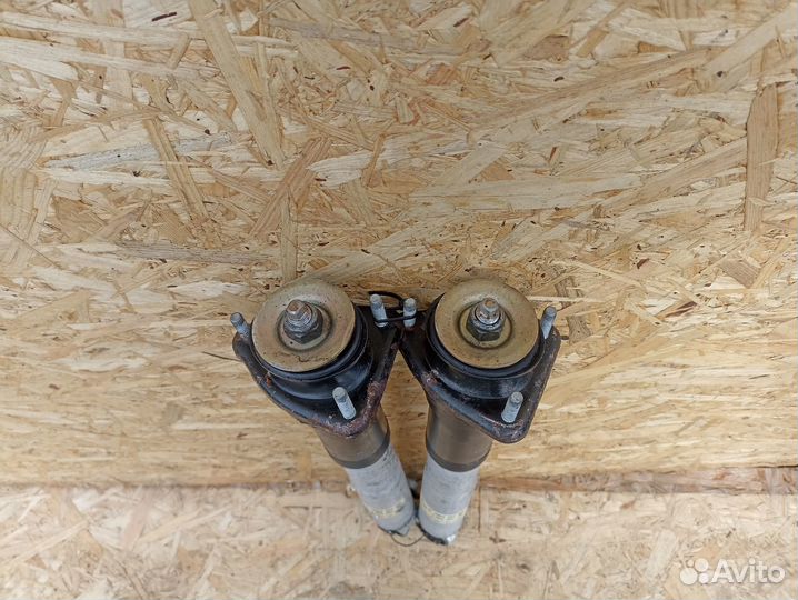 Амортизаторы задние BMW E39 универсал