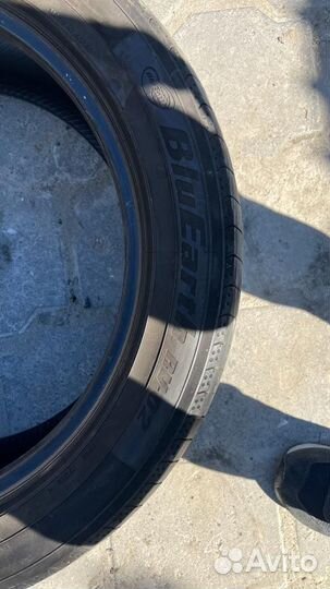 Yokohama BlueEarth RV02 235/50 R18