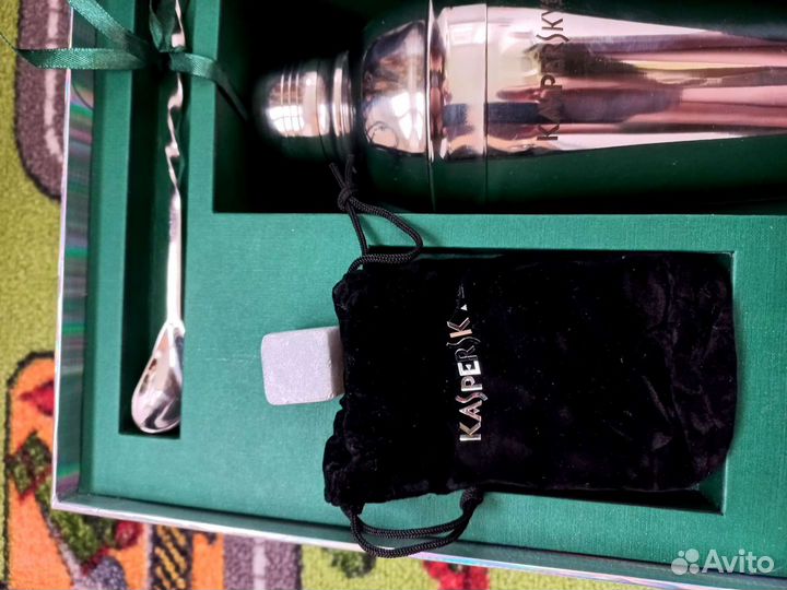 Шейкер новый. Подарочный набор