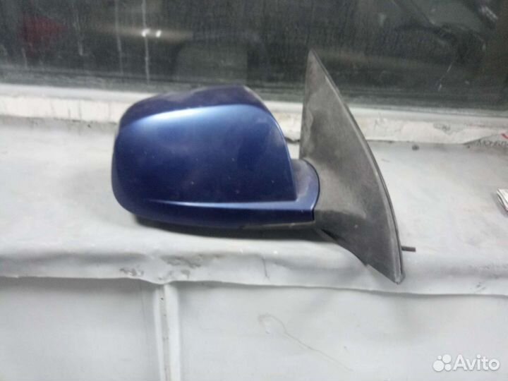Зеркало заднего вида