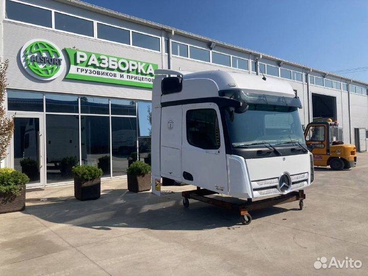 Кабина mercedes-benz actros MP 4