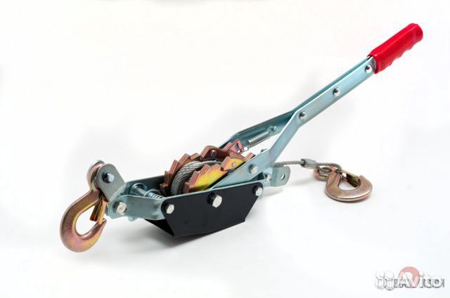 Лебедка 0,75 /1,5 тонн 2,2 метра