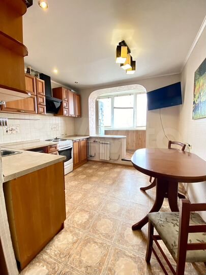 2-к. квартира, 52 м², 9/9 эт.