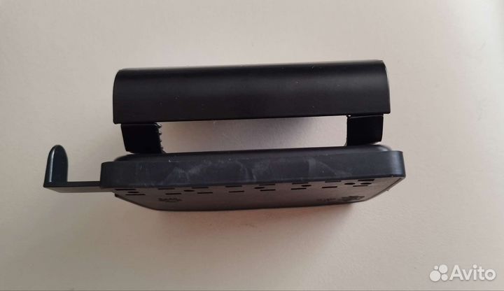 Дырокол канцелярский на 2 отверстия