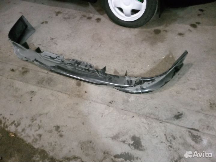 Накладка на передний бампер 2110