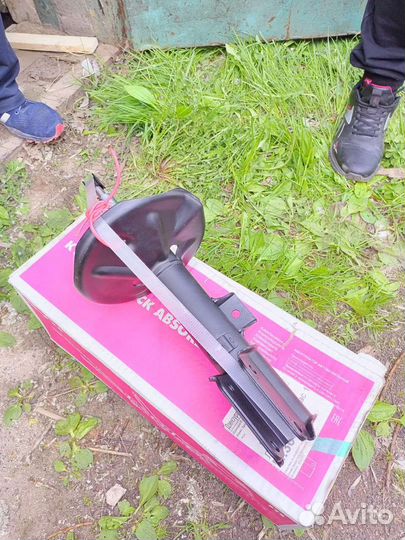 Амортизаторы передние Kub 334328