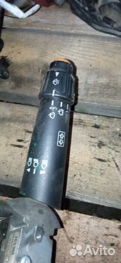 Переключатель поворотов подрулевой № 0085450124