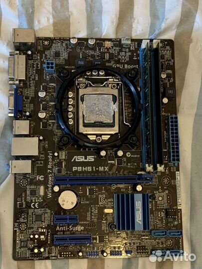 Материнская плата с процессором и памятью